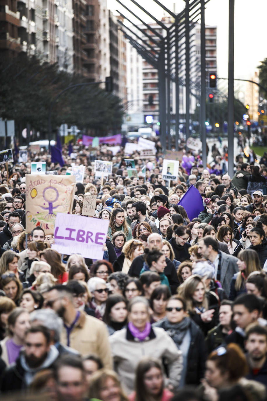 Fotos: 8M: Manifestación del Día Internacional de la Mujer en Logroño