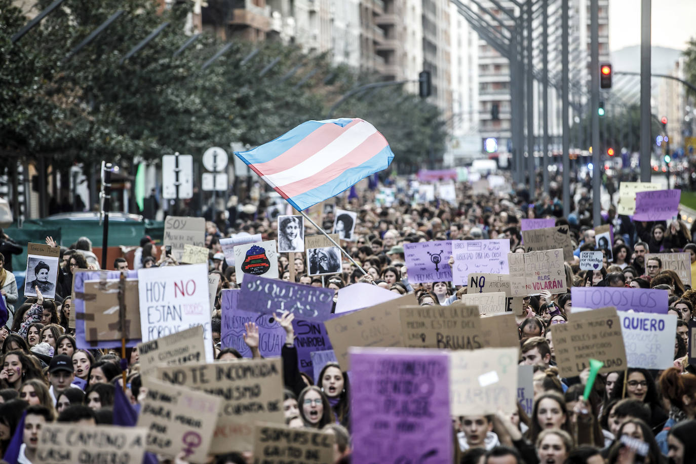 Fotos: 8M: Manifestación del Día Internacional de la Mujer en Logroño