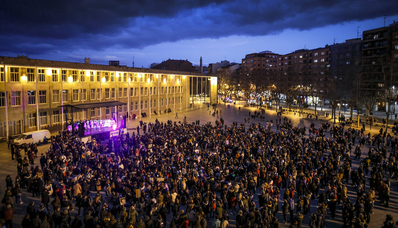 Fotos: 8M: Manifestación del Día Internacional de la Mujer en Logroño