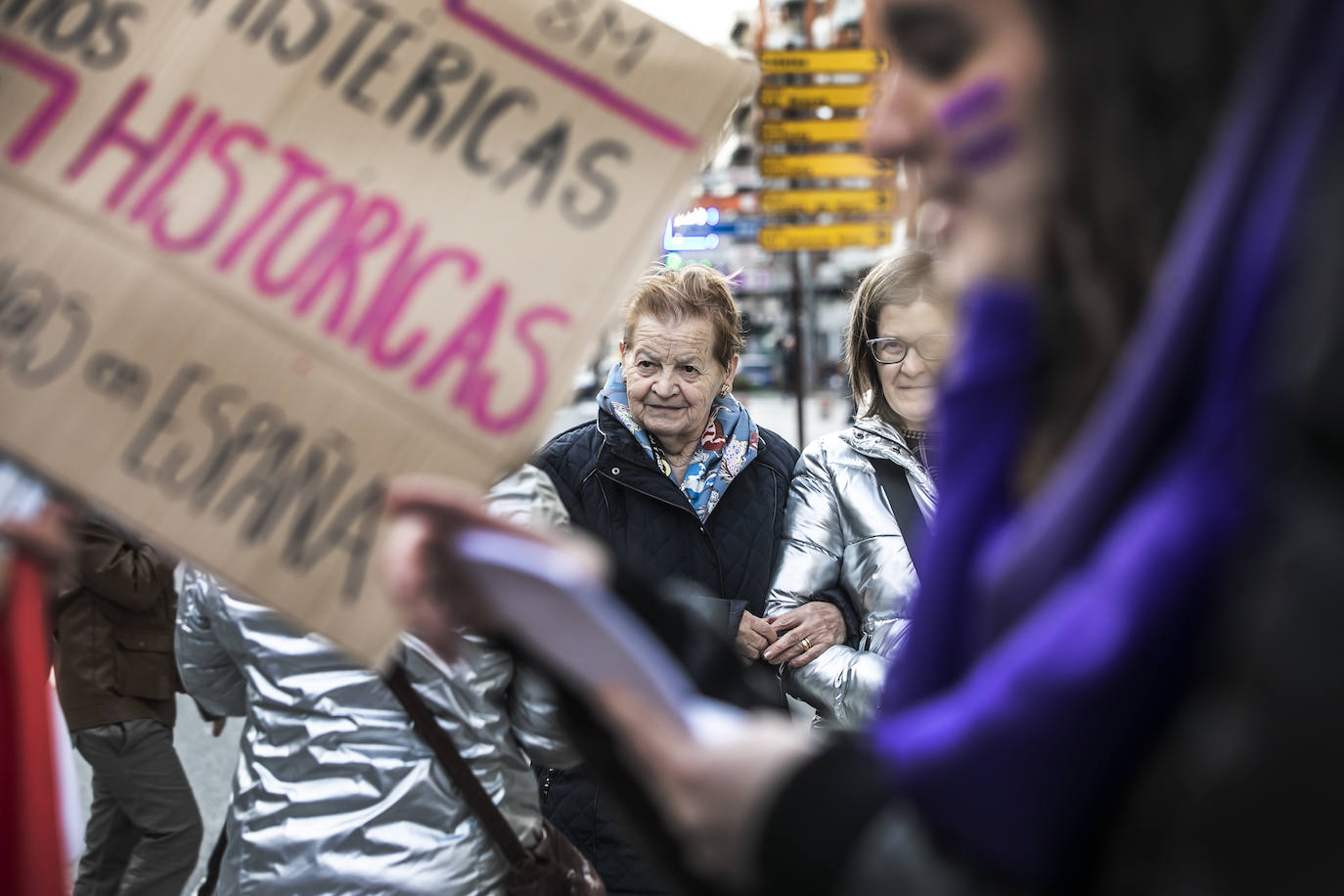 Fotos: 8M: Manifestación del Día Internacional de la Mujer en Logroño