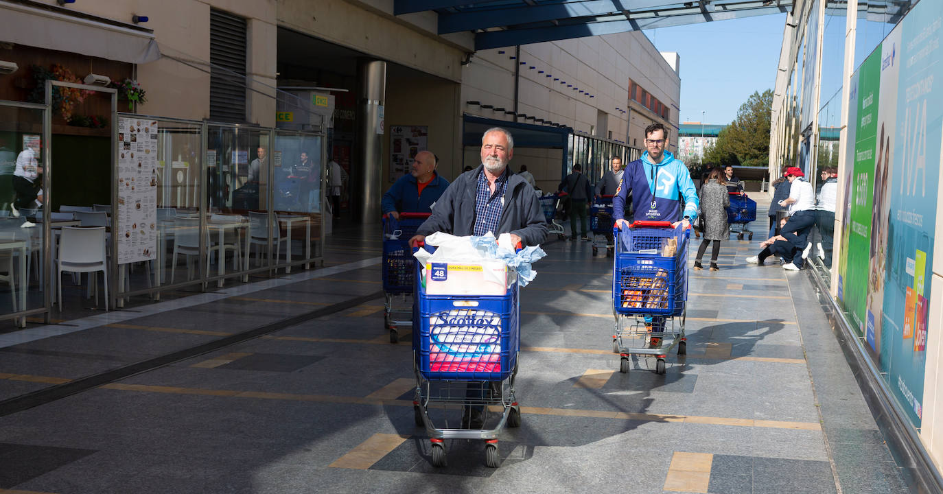 Fotos: Sábado atípico en Logroño por el coronavirus (I)