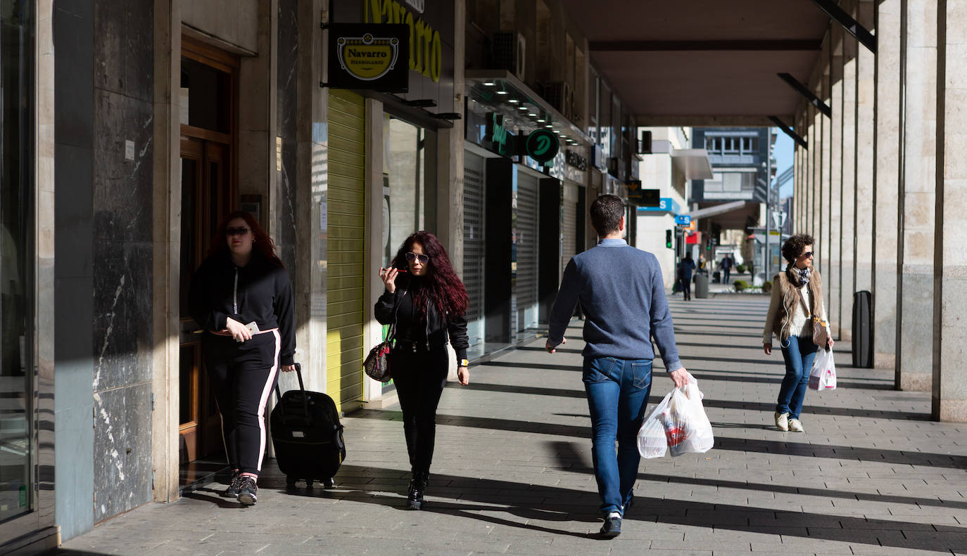 Fotos: Sábado atípico en Logroño por el coronavirus (I)