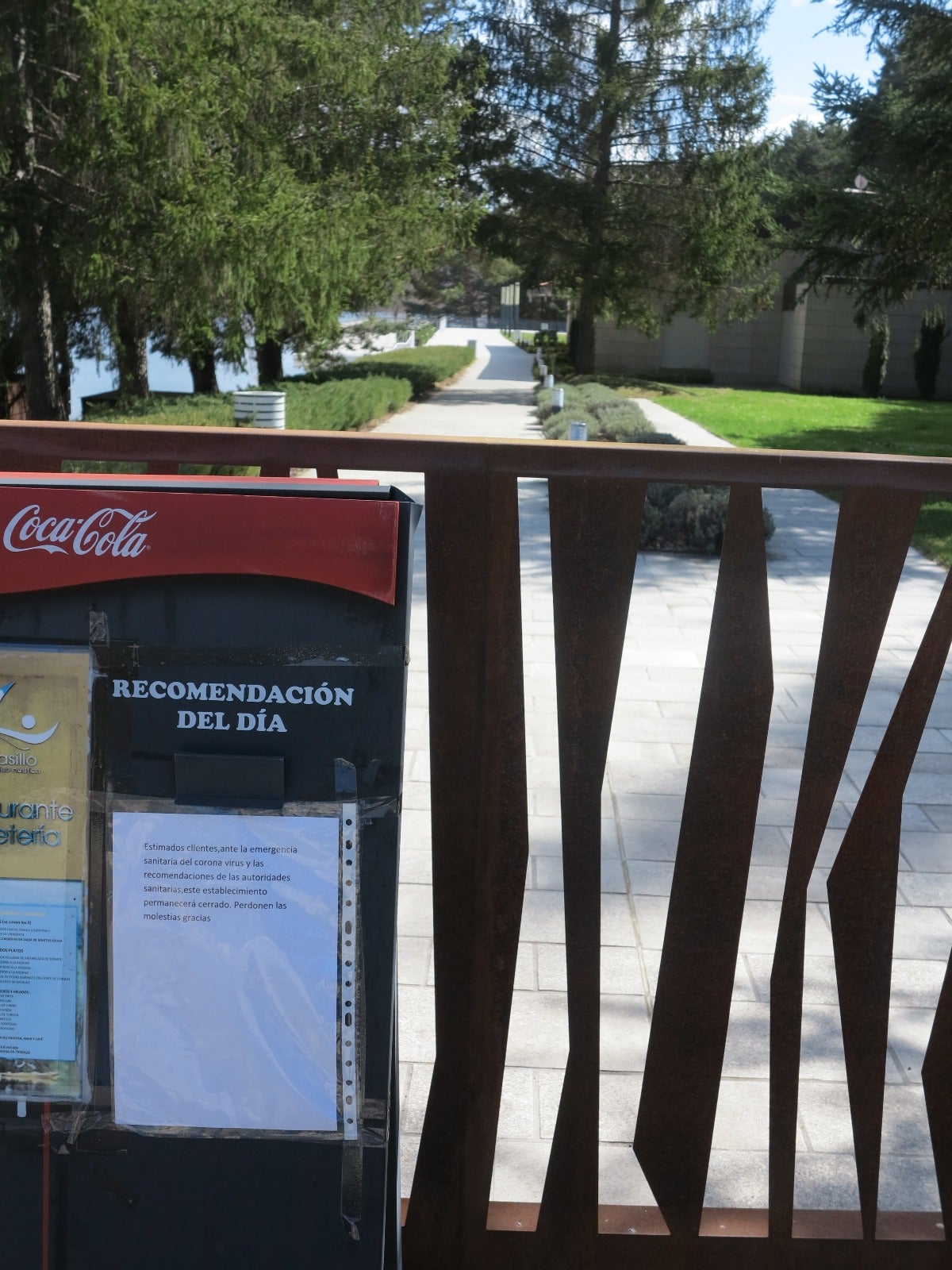 Fotos: Bares cerrados en Cameros y la N-111 vacía como consecuencia del coronavirus