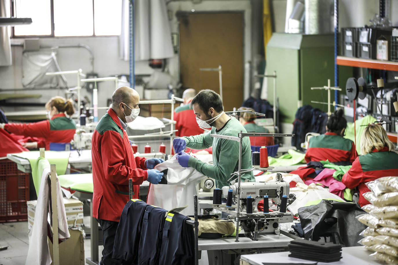 Fotos coronavirus en La Rioja: Arnedo, una gran cadena solidaria