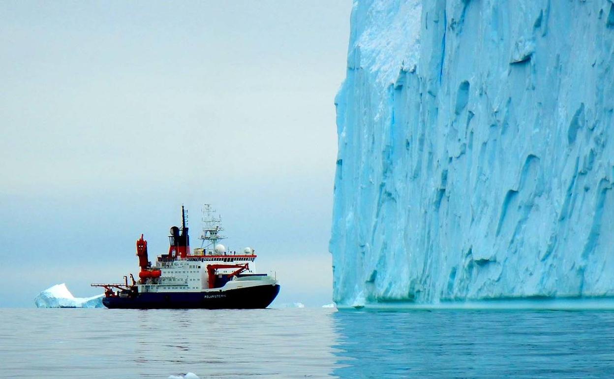 Rompehielos de la expedición Polarstern