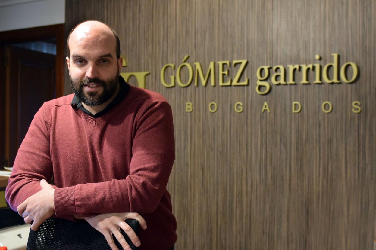 Javier Gómez Garrido, ayer en su despacho. 