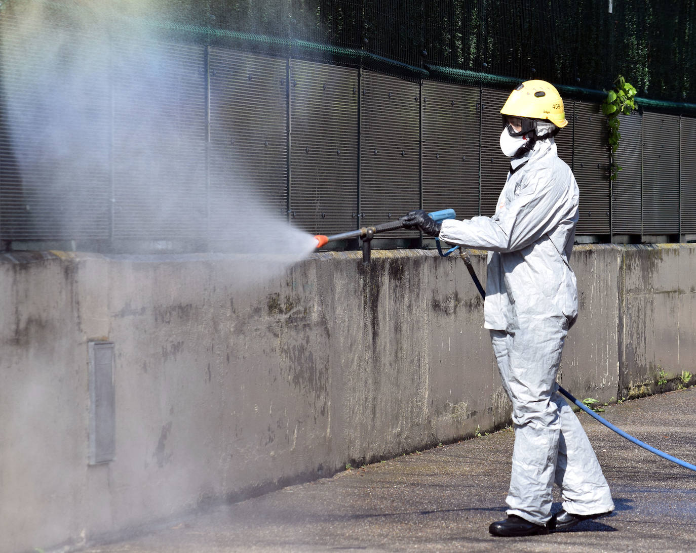 Brigadas municipales. Así trabajan los equipos de limpieza y desinfección del Ayuntamiento de Logroño frente al coronavirus