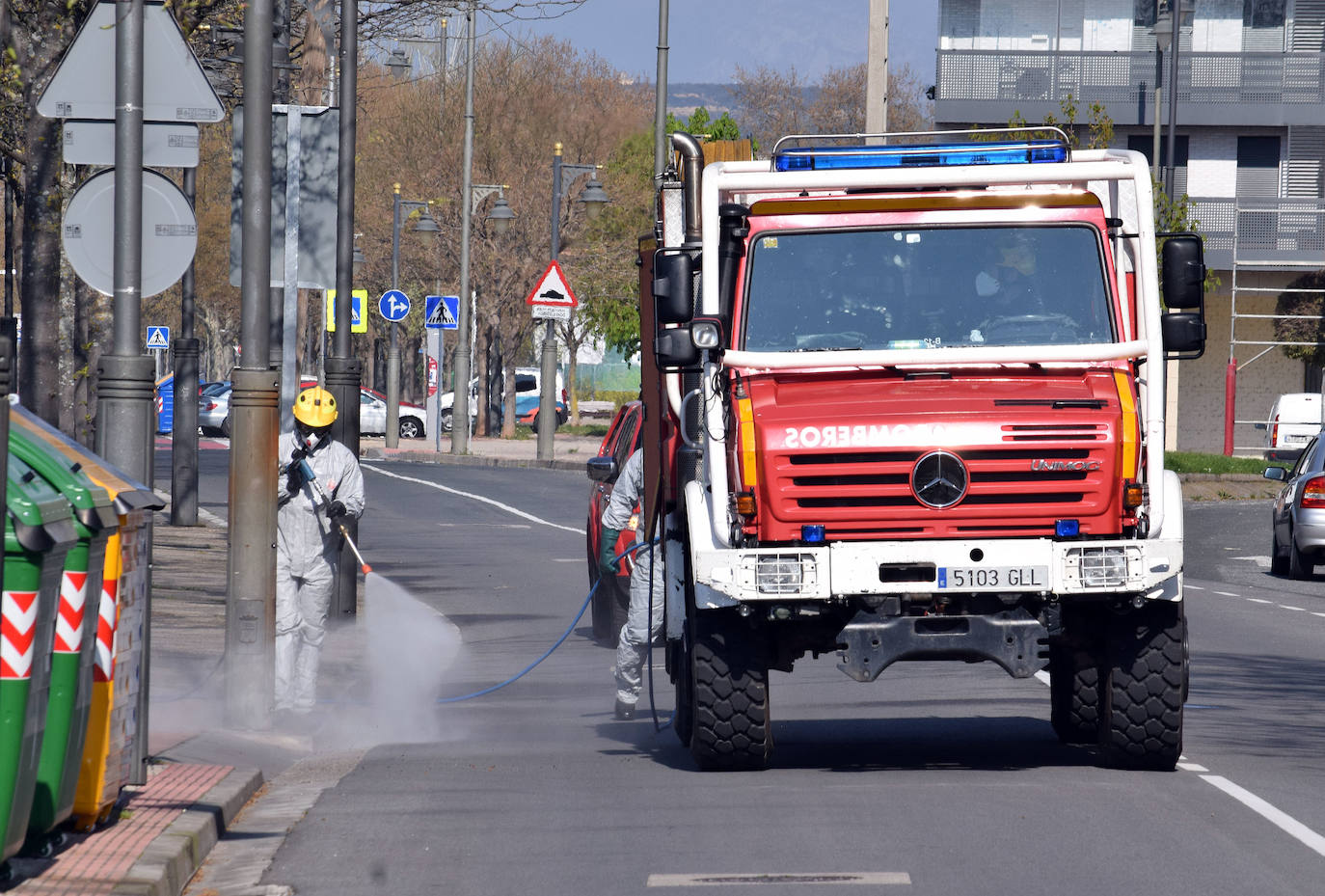 Brigadas municipales. Así trabajan los equipos de limpieza y desinfección del Ayuntamiento de Logroño frente al coronavirus