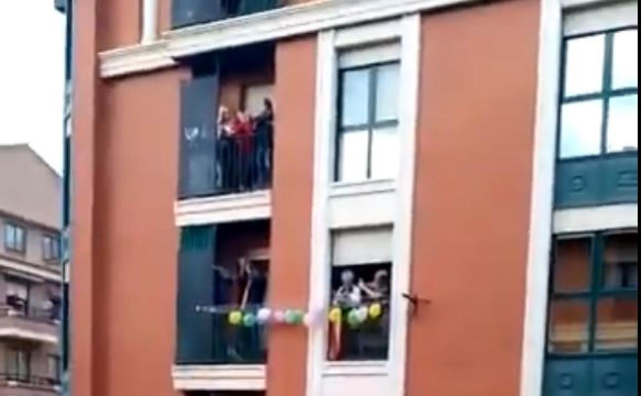 El homenaje a un Guardia Civil tras 30 días ingresado