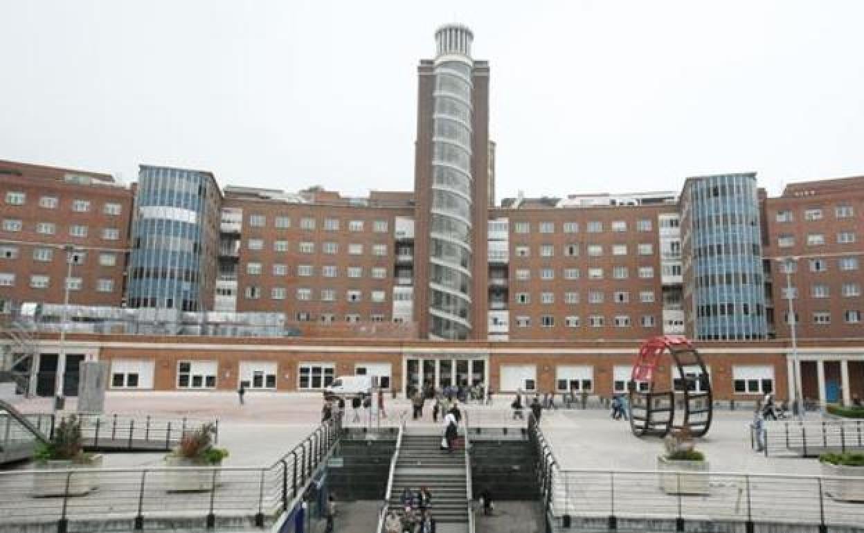 Vista exterior del Hospital de Cruces