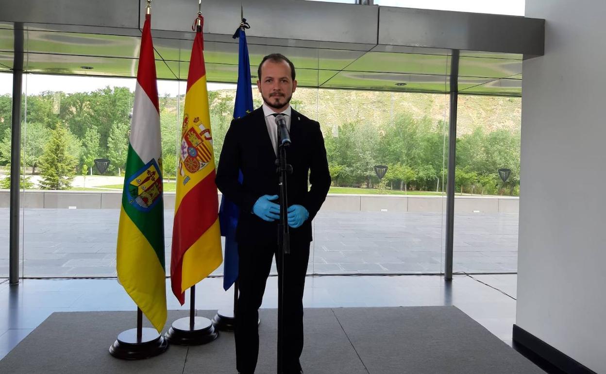 Baena: «Hay urgencia, la gente no puede esperar más para que haya una etapa de consenso»