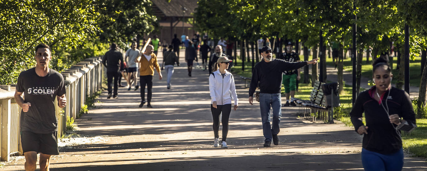 Fotos: Logroño sale a la calle a pasear y a hacer deporte