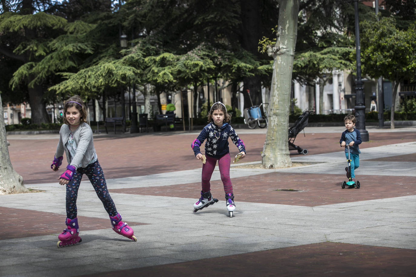 Fotos: Logroño sale a la calle a pasear y a hacer deporte