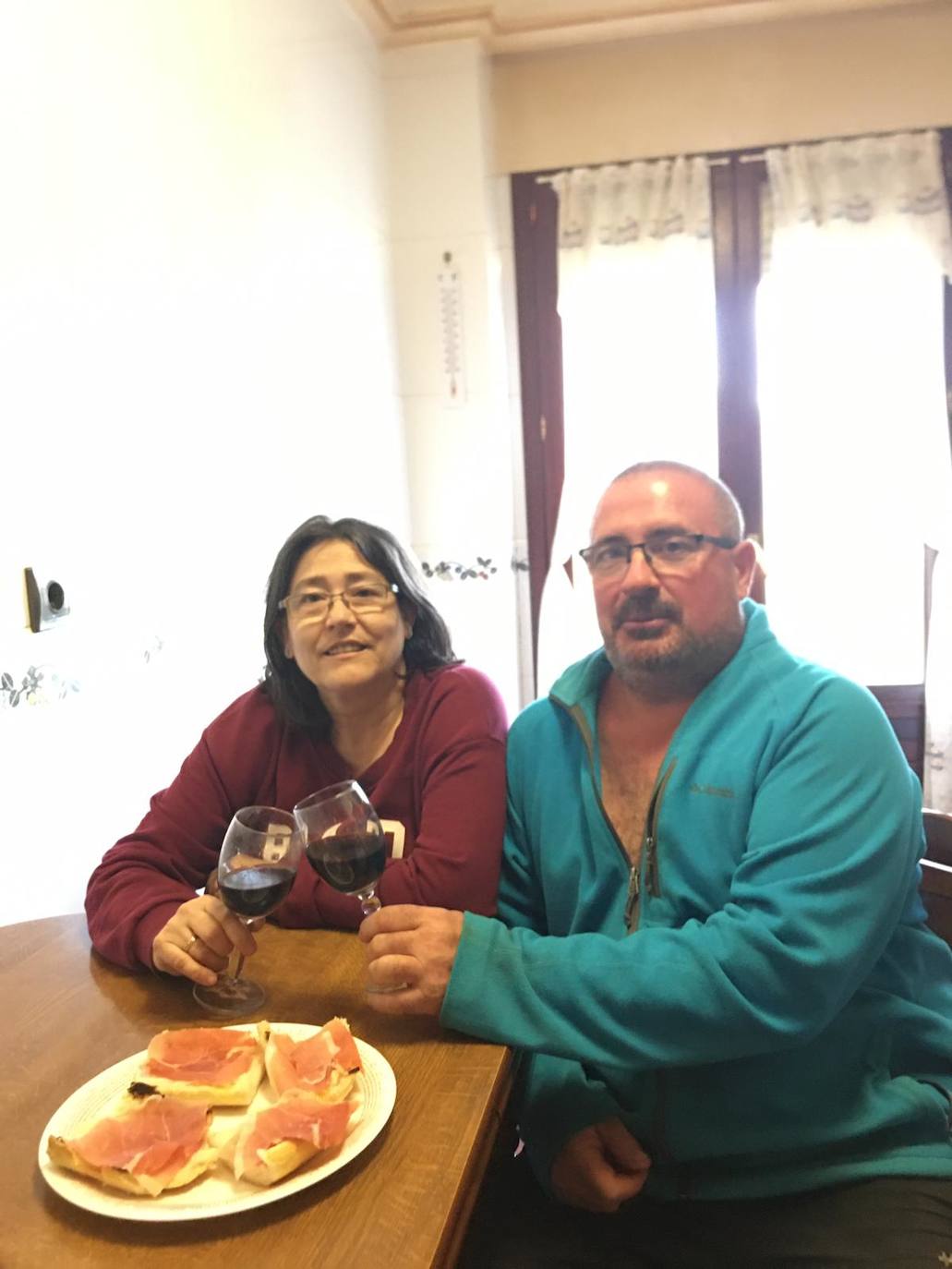 La semana pasada Rincón de Olivedo celebró San Pedro Mártir de Verona. El programa incluyó misa por Facebook, disfraces, gincana, ronda, almuerzo y 'pobre de mí' en los balcones.