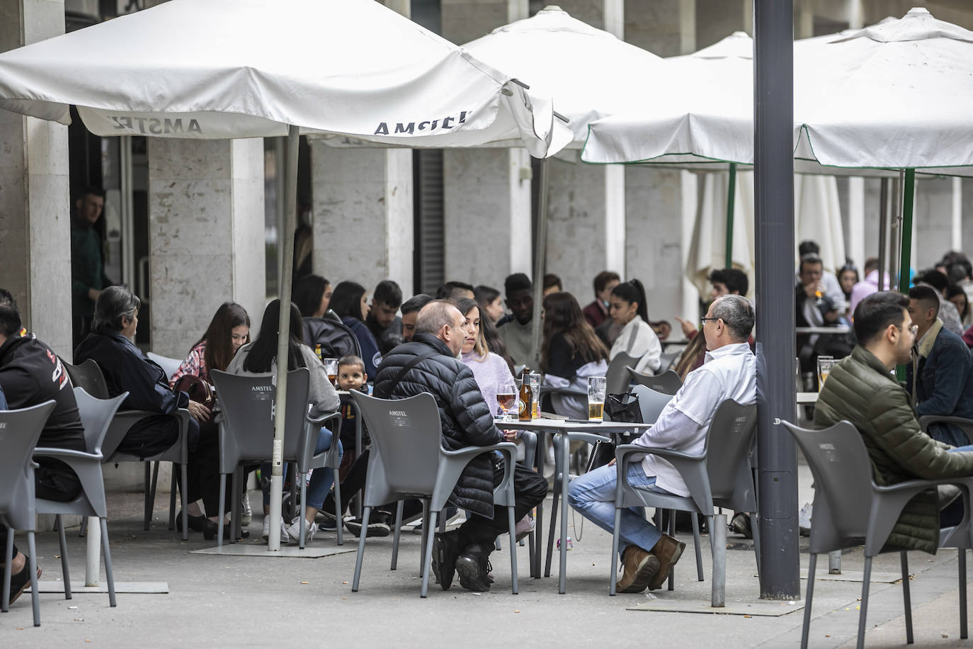 Fotos: Coronavirus en La Rioja: Las terrazas de Logroño, mejor al segundo día