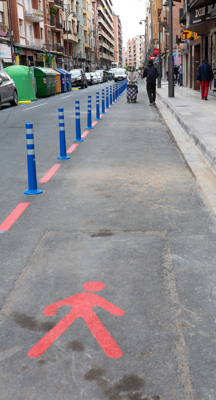 La ciudad de Logroño amplía sus aceras para desplazarse de forma segura durante la crisis pero con visos de permanencia
