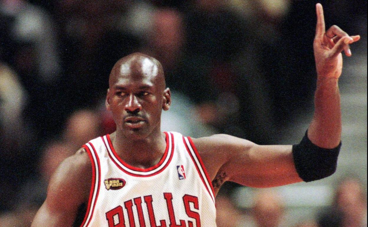 Michael Jordan, durante un partido de los Bulls. 