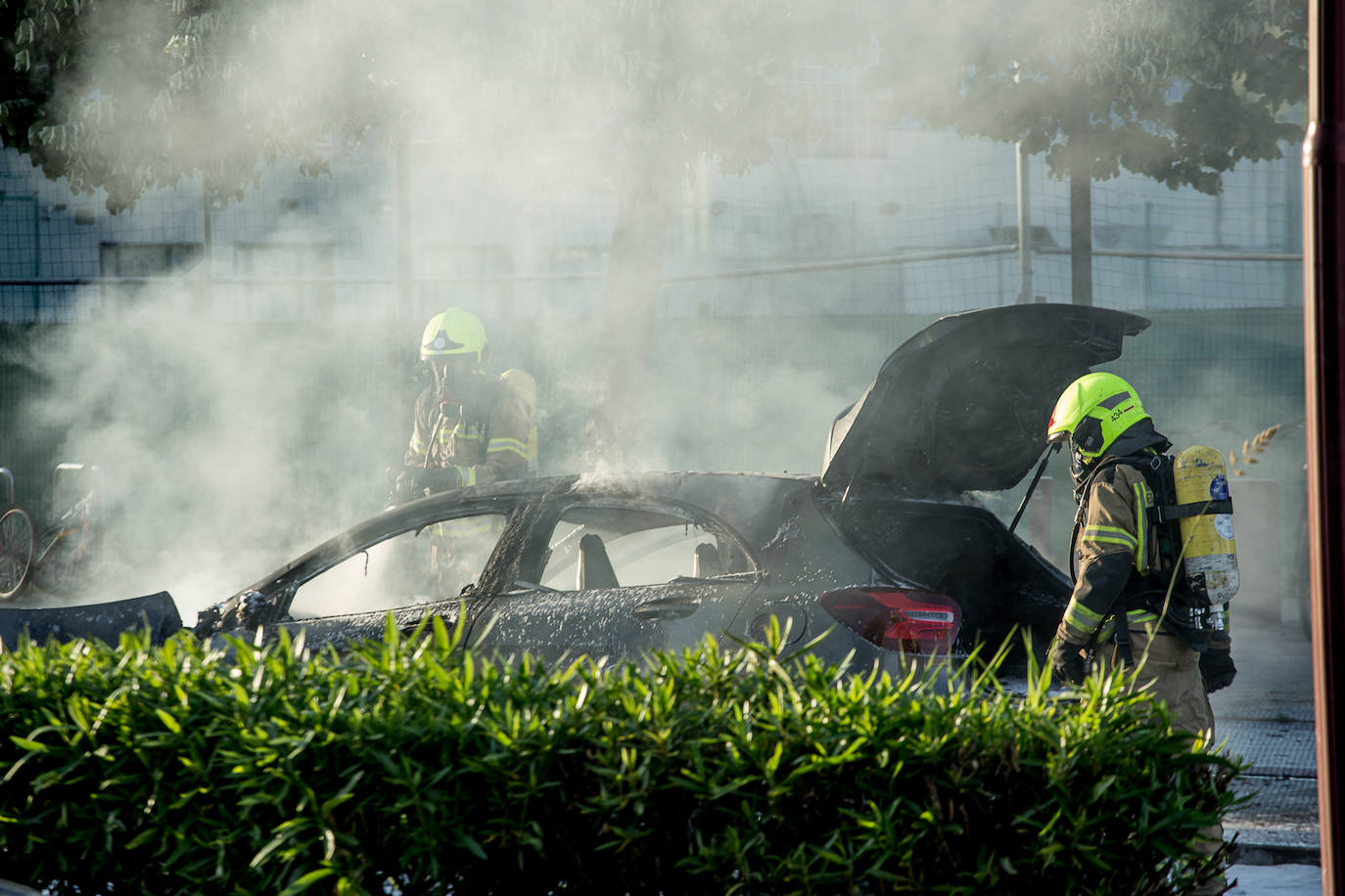 El fuego se ha producido en al barrio logroñés y no ha habido que lamentar heridos. 