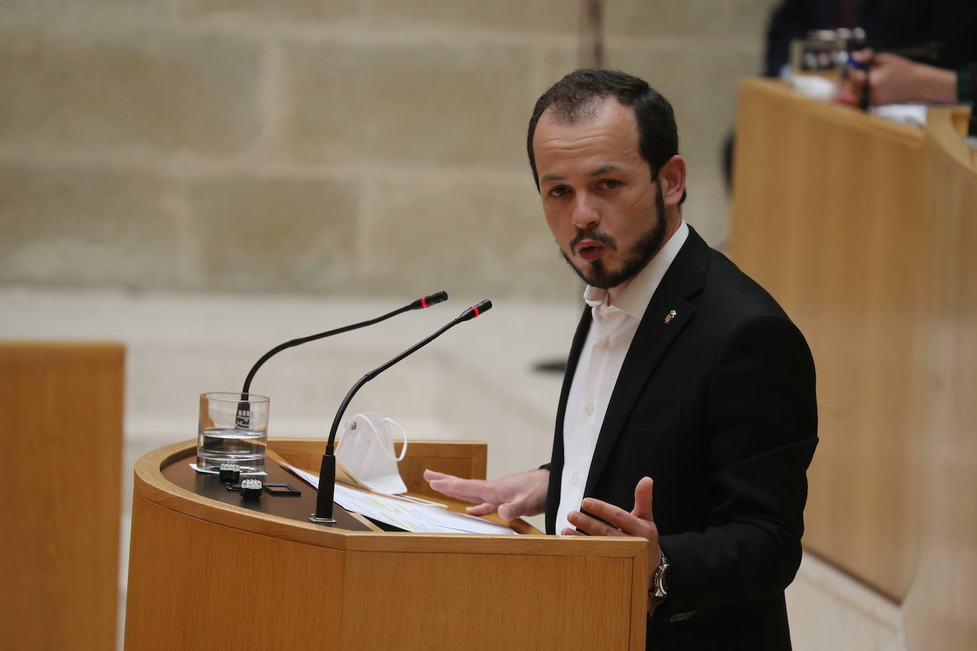 Fotos: La sesión de mayo del Parlamento riojano, en imágenes