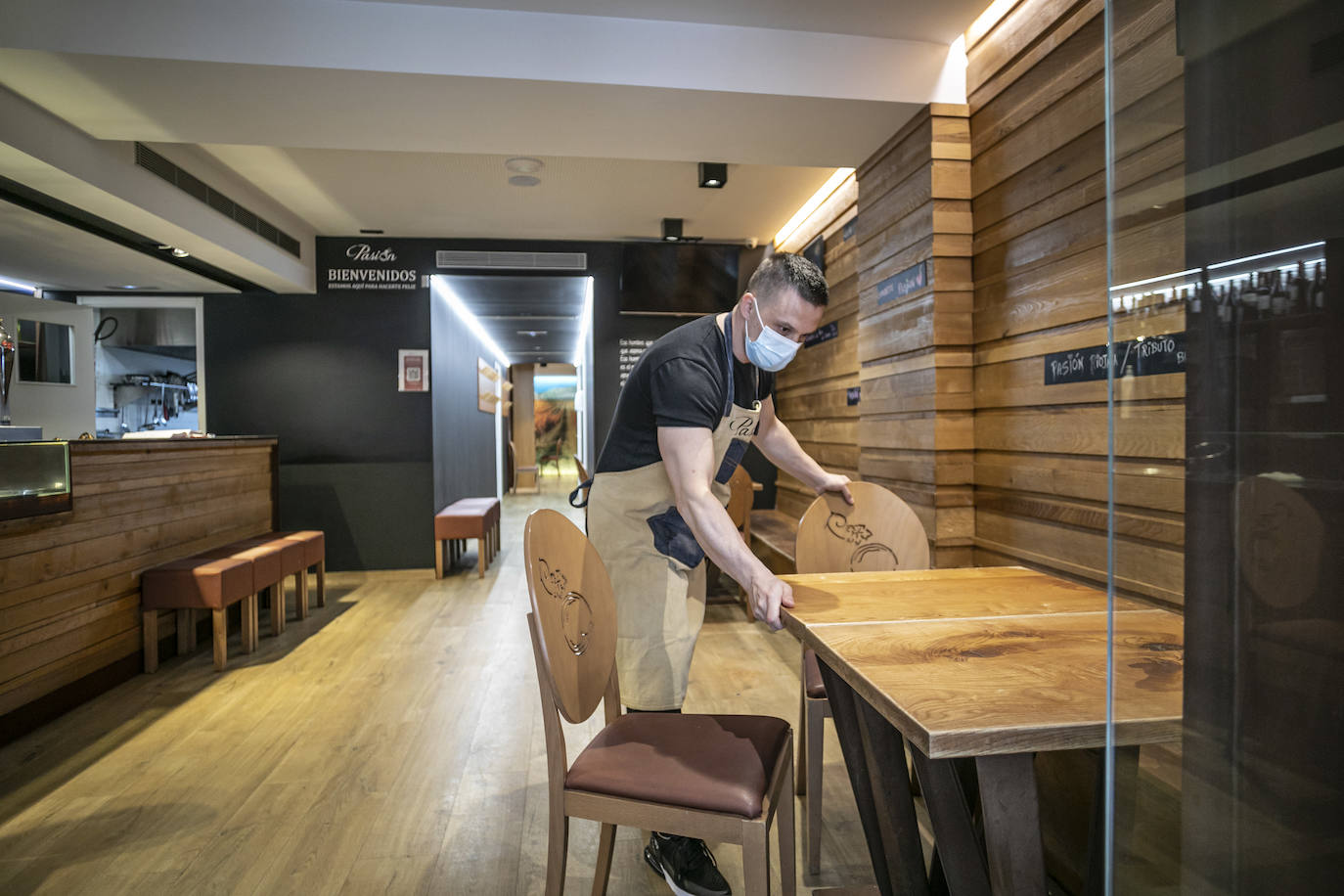 La Rioja ha entrado este lunes en fase 2 y Logroño ha vivido más movimiento en sus bares, bibliotecas, restaurantes y centros comerciales.