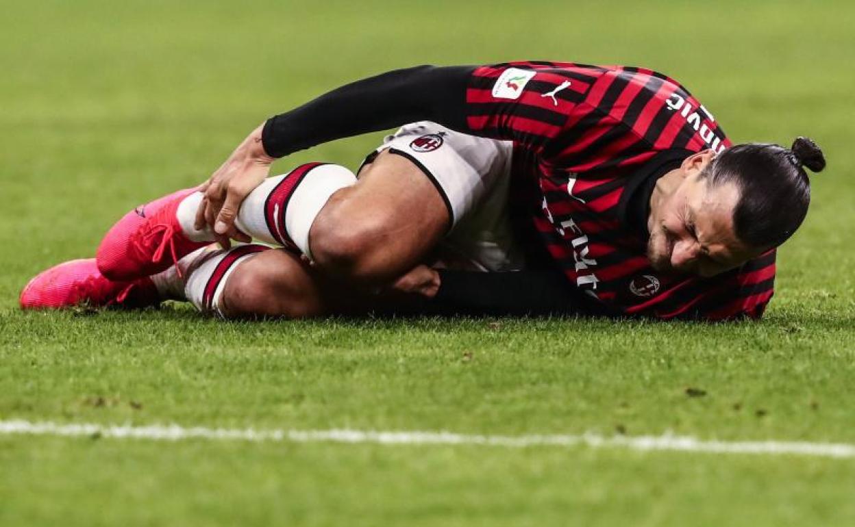 Zlatan Ibrahimovic, durante un partido con el Milan. 