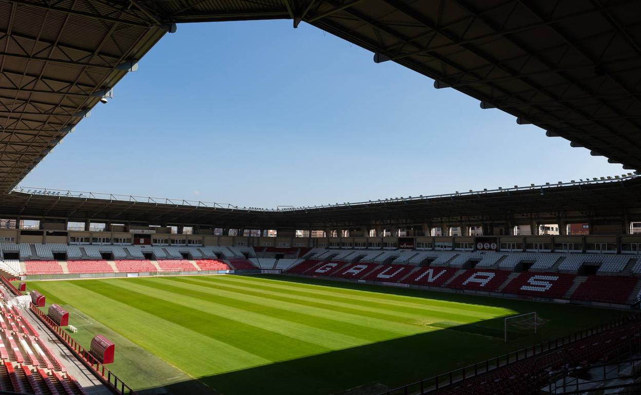 Las Gaunas, preparada para la fase de ascenso a Segunda B