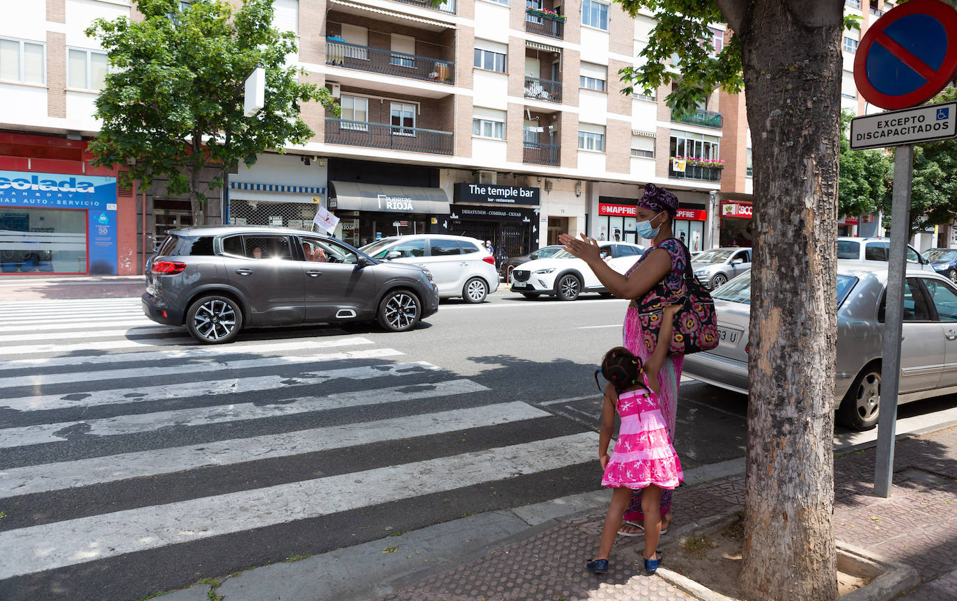 Según la organización, unos 2.000 vehículos han participado en la manifestación