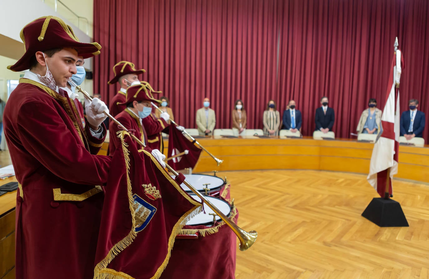 El Consistorio ha reconocido la responsabilidad «ejemplar» de la ciudadanía logroñesa en este estado de alarma y el trabajo de los sanitarios, de las fuerzas y los cuerpos de seguridad, así como de los empleados públicos. 