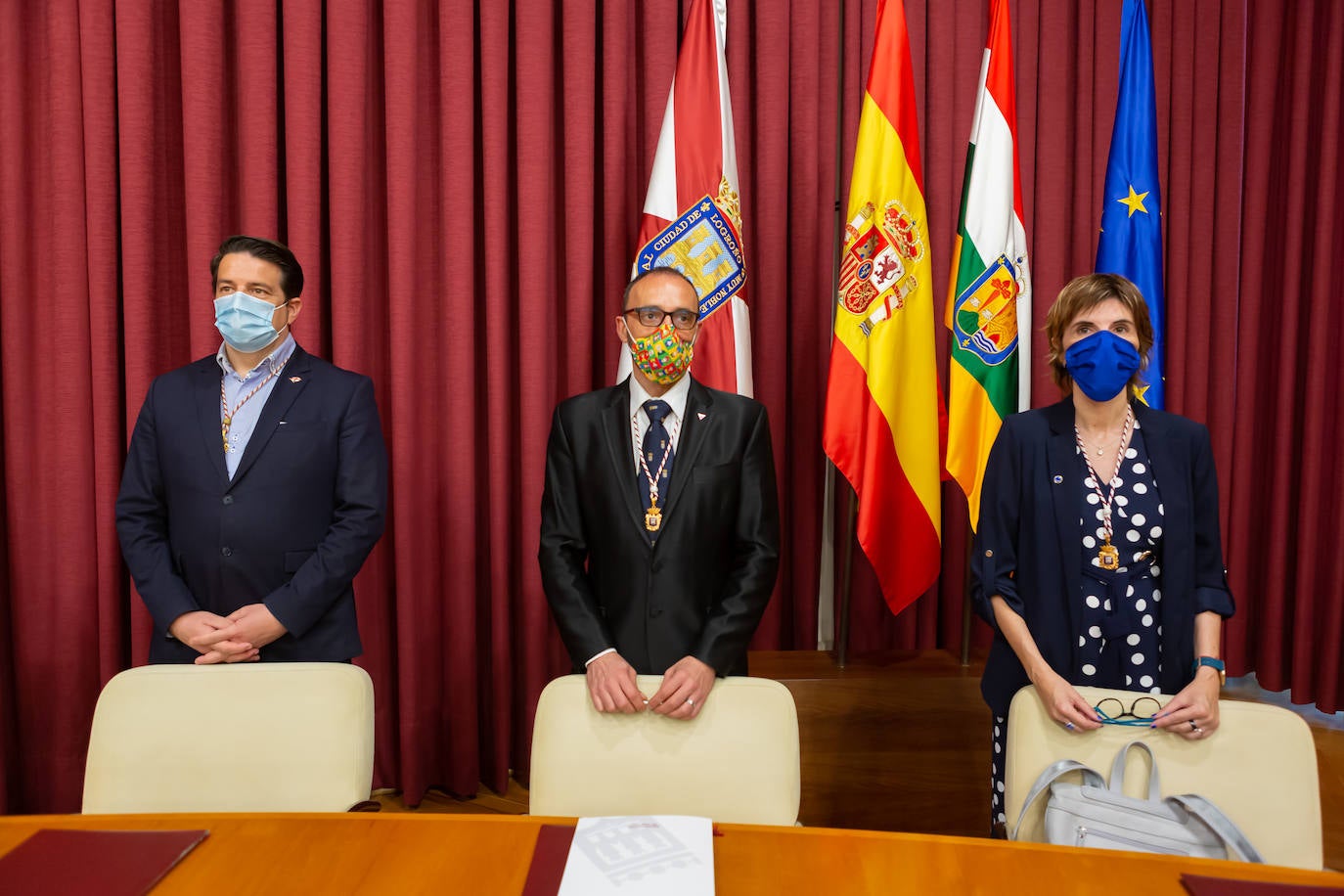 El Consistorio ha reconocido la responsabilidad «ejemplar» de la ciudadanía logroñesa en este estado de alarma y el trabajo de los sanitarios, de las fuerzas y los cuerpos de seguridad, así como de los empleados públicos. 