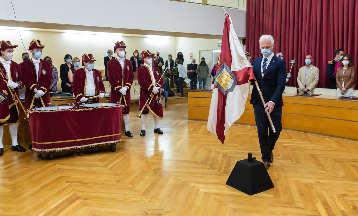 El Consistorio ha reconocido la responsabilidad «ejemplar» de la ciudadanía logroñesa en este estado de alarma y el trabajo de los sanitarios, de las fuerzas y los cuerpos de seguridad, así como de los empleados públicos. 