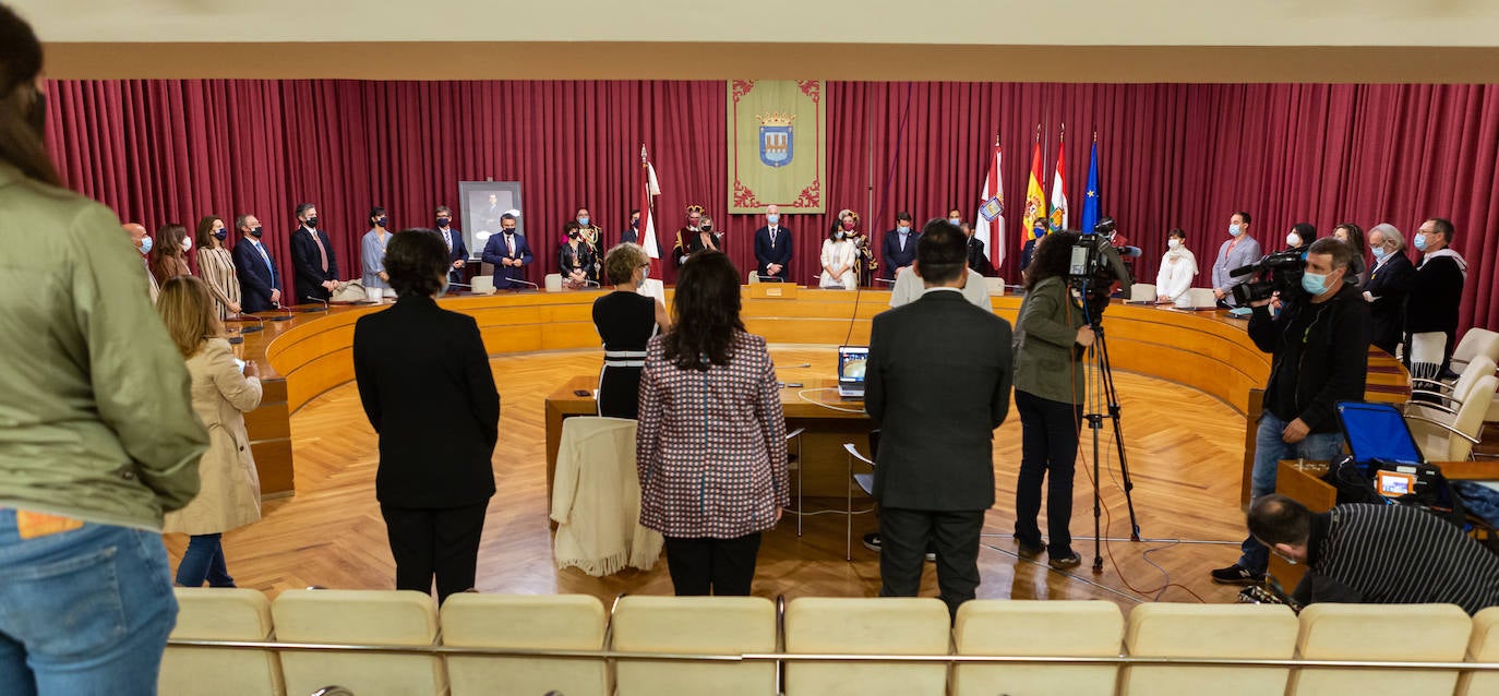 El Consistorio ha reconocido la responsabilidad «ejemplar» de la ciudadanía logroñesa en este estado de alarma y el trabajo de los sanitarios, de las fuerzas y los cuerpos de seguridad, así como de los empleados públicos. 