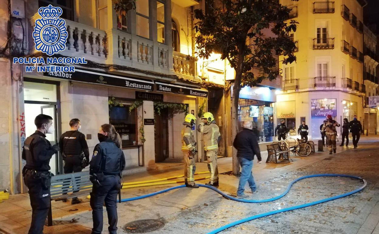 Un incendio en un restaurante obliga a desalojar tres edificios en Logroño