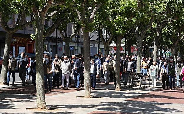 Paseo protaurino en El Espolón, este sábado. 