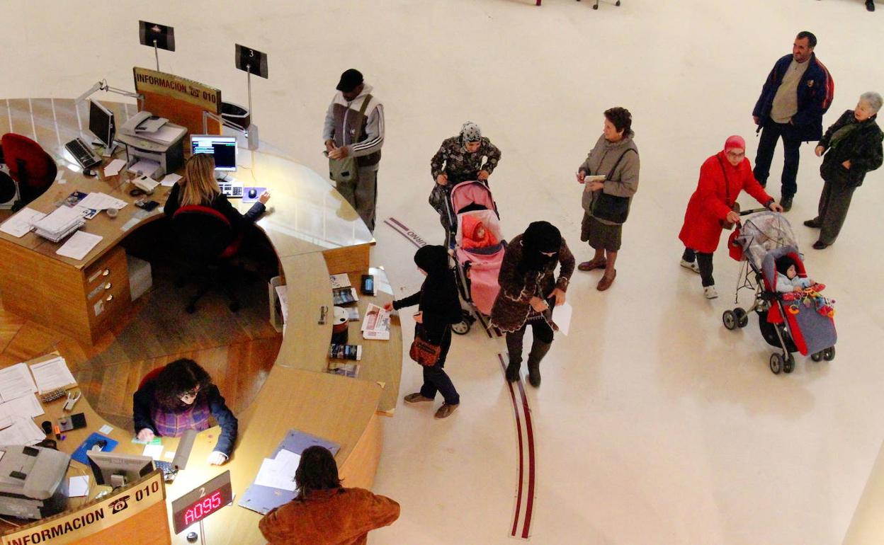 El Ayuntamiento destinará 551.000 euros a la limpieza de la Casa Consistorial