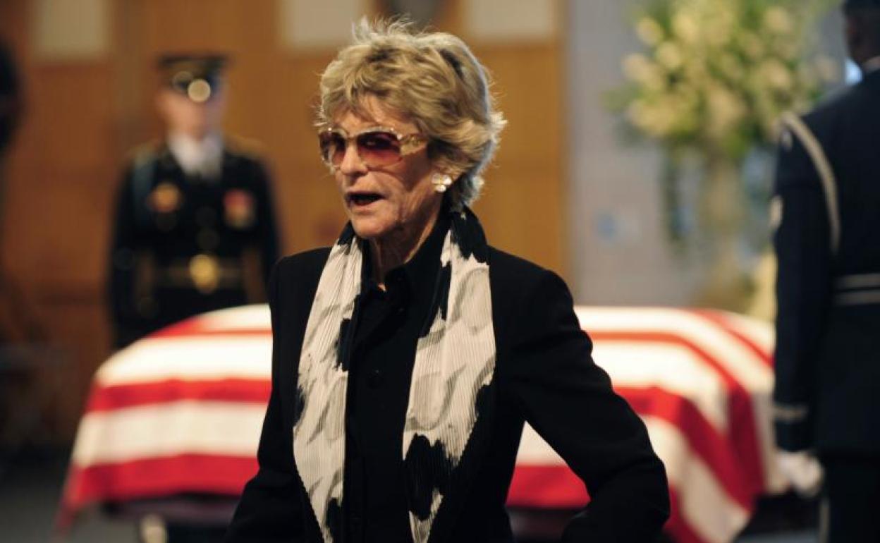 Jean Kennedy Smith, en el funeral de su hermano Ted. 