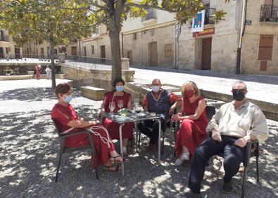 Imagen secundaria 1 - El espíritu medieval permanece en Briones