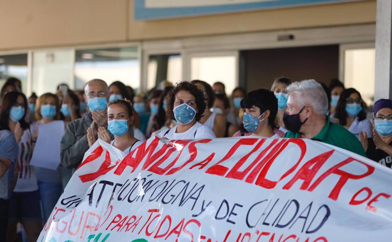 Un momento de la concentración de este lunes. 