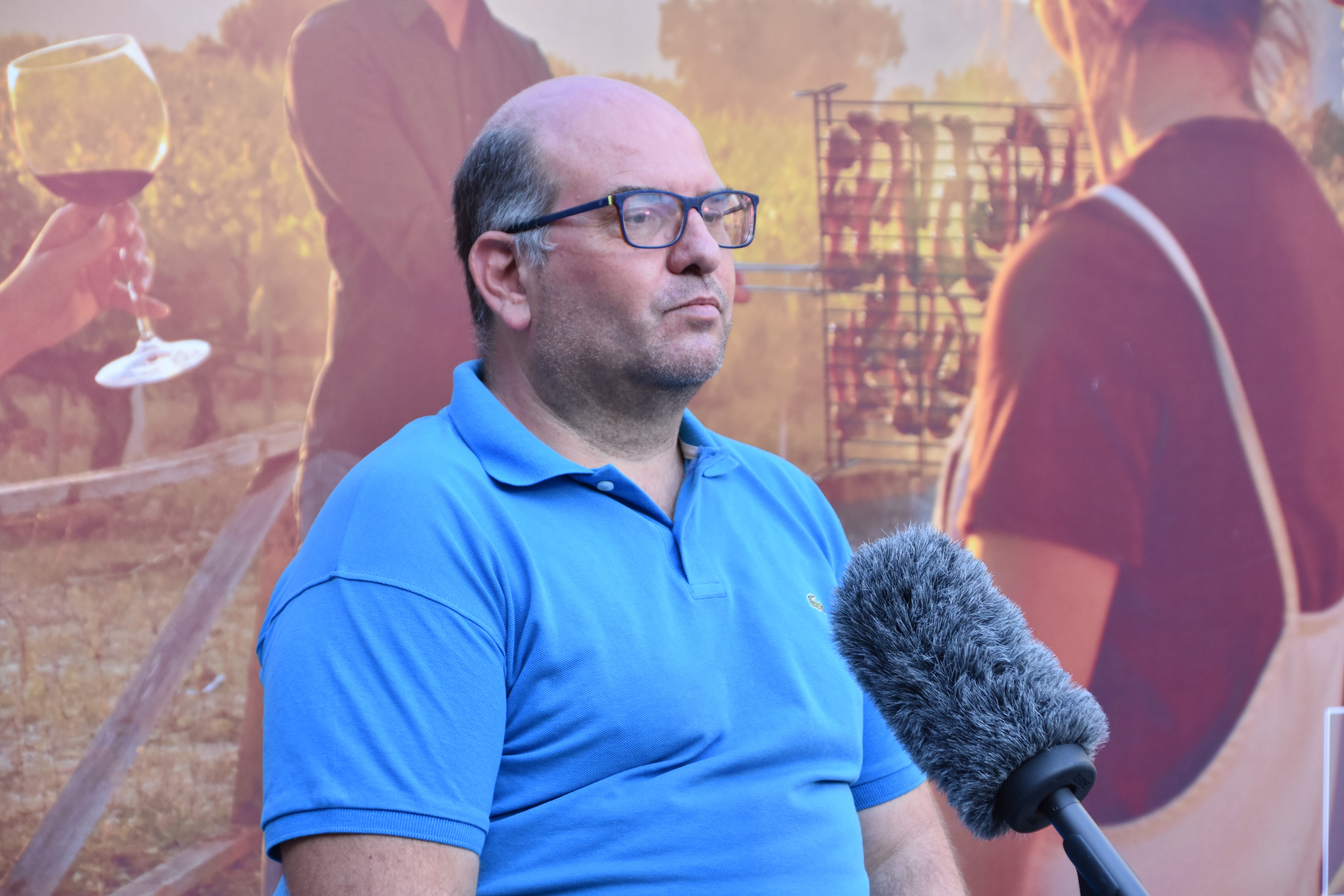 El actor Nacho Guerreros no ha dudado en ir a contar las maravillas de su localidad para apoyar el turismo riojano