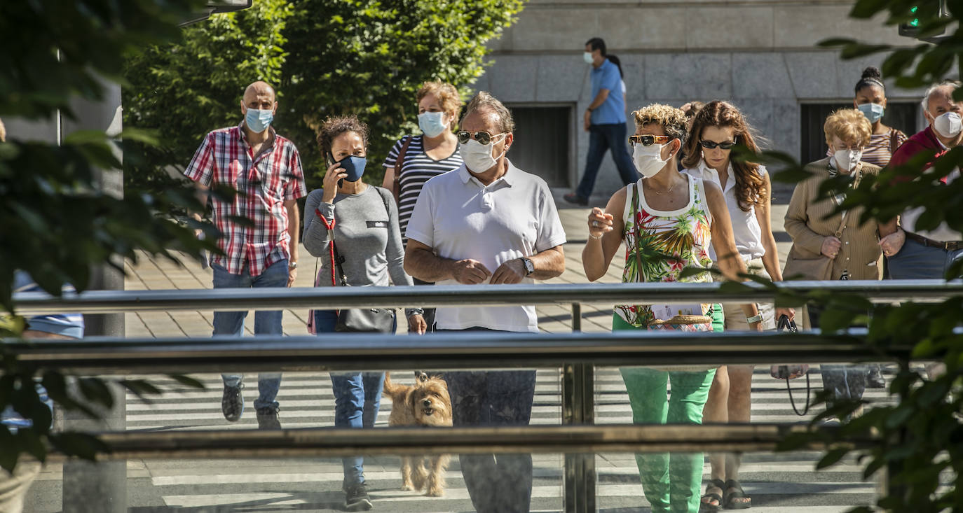 Los logroñeses no han esperado a que la obligatoriedad del 'tapabocas' entre en vigor para su uso mayoritario