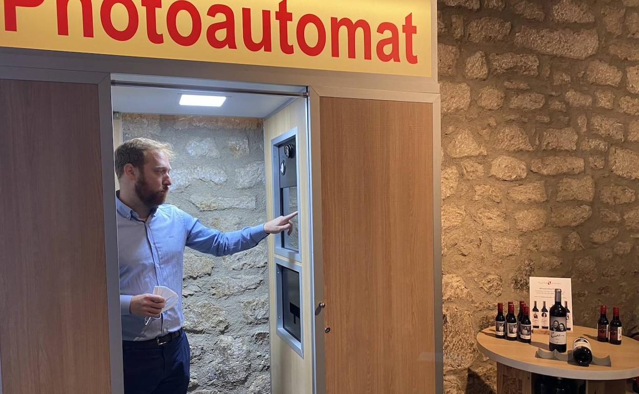 CVNE instala un fotomatón para personalizar botellas de Reserva