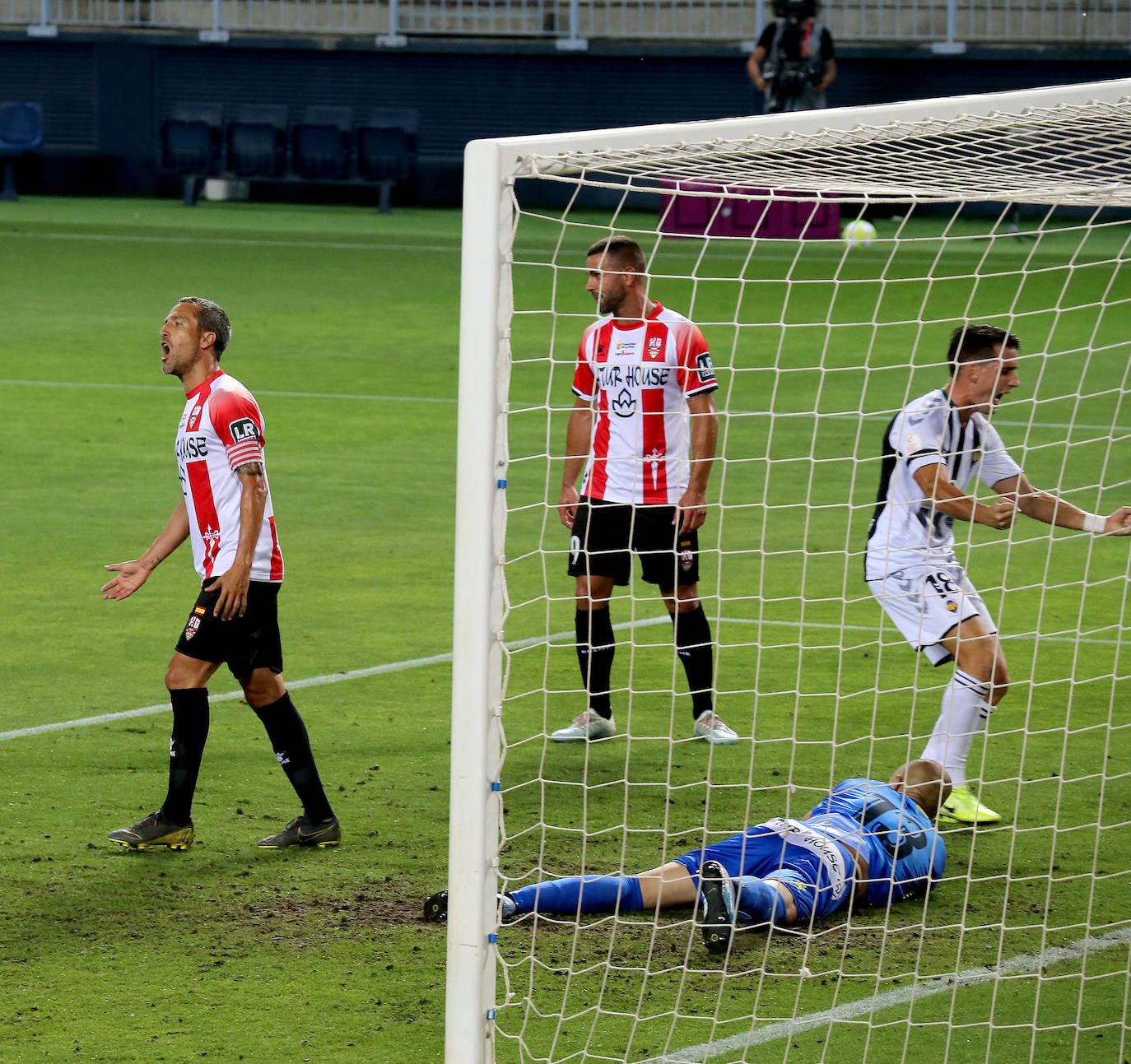 Los de Sergio Rodríguez ascienden a Segunda División tras superar al Castellón en la tanda de penaltis