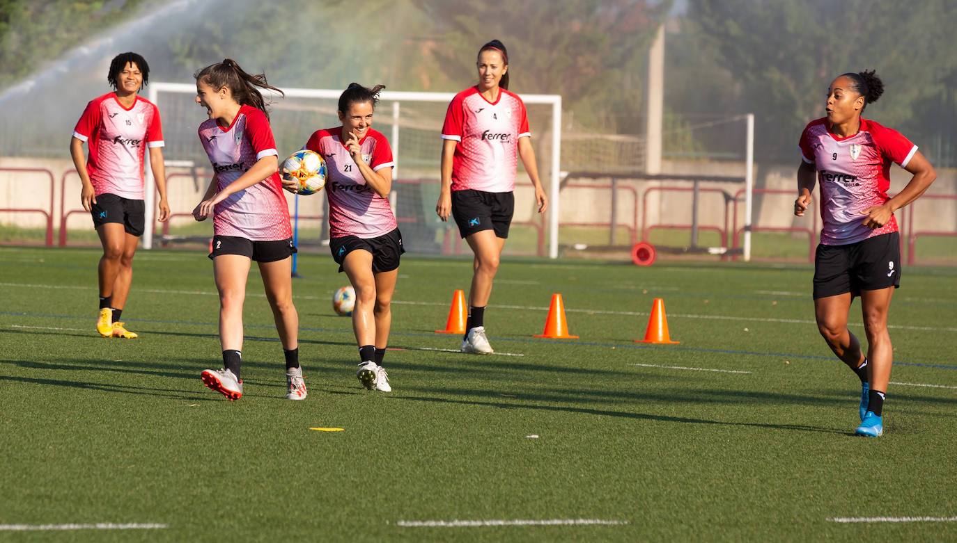 Las logroñesas iniciaron este lunes la pretemporada con un proyecto ilusionante y reconocido, pero con las incertidumbres que genera el coronavirus