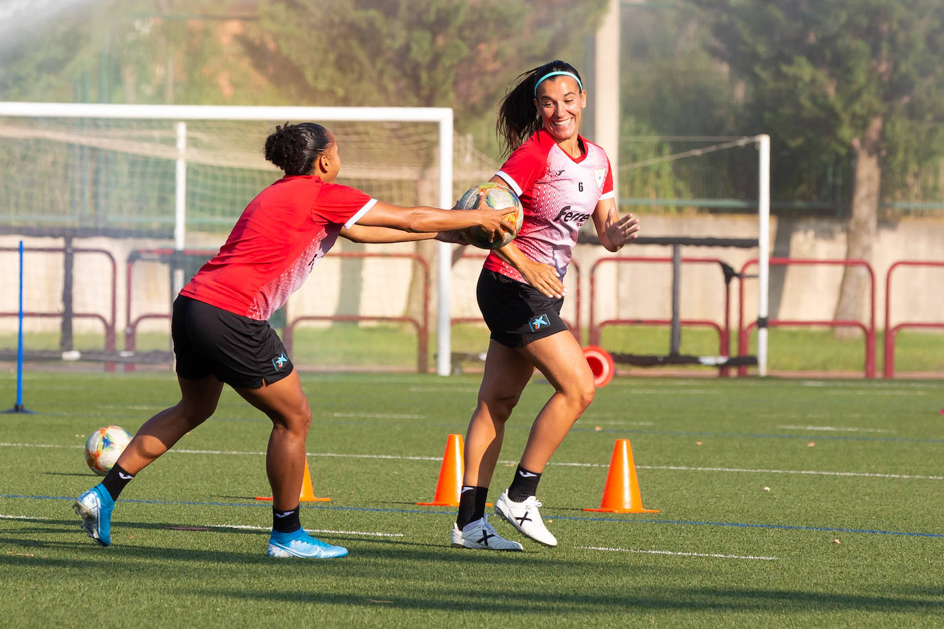 Las logroñesas iniciaron este lunes la pretemporada con un proyecto ilusionante y reconocido, pero con las incertidumbres que genera el coronavirus