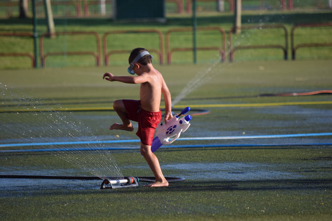 Las instalaciones deportivas se han convertido en un lugar muy frecuentado en el actual periodo estival 