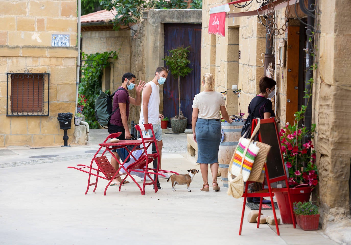 Prestigiosos artistas han decidido dejar huella en la localidad riojana