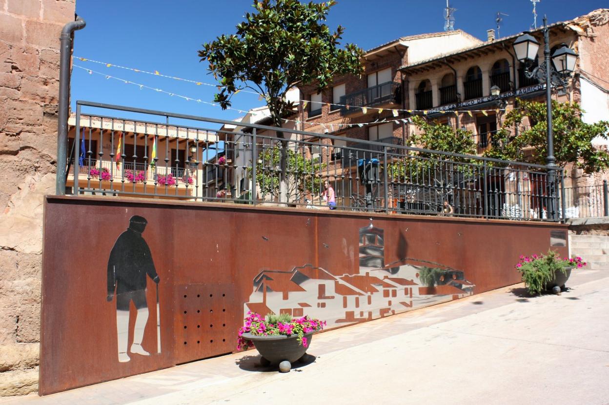 Arenzana de Abajo adorna sus calles