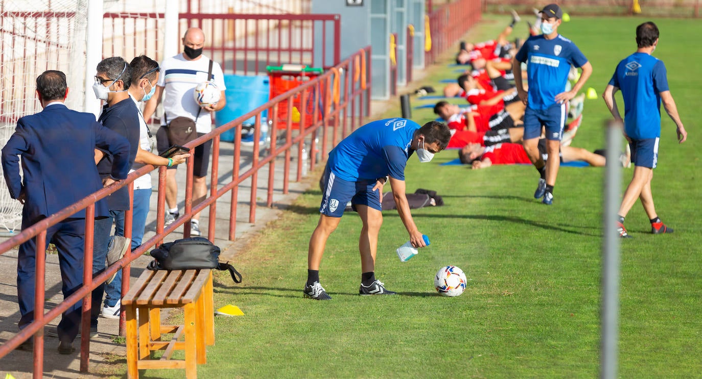 El equipo ha realizado este jueves su primer entrenamiento