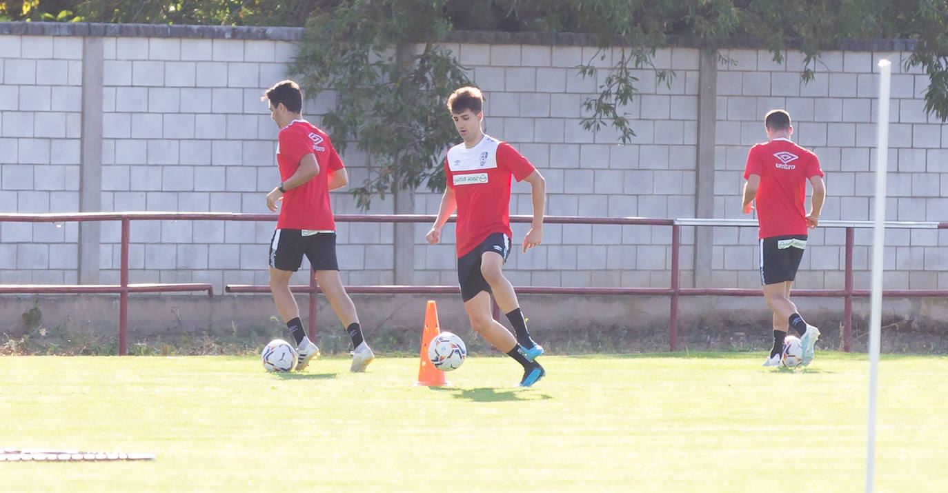 El equipo ha realizado este jueves su primer entrenamiento