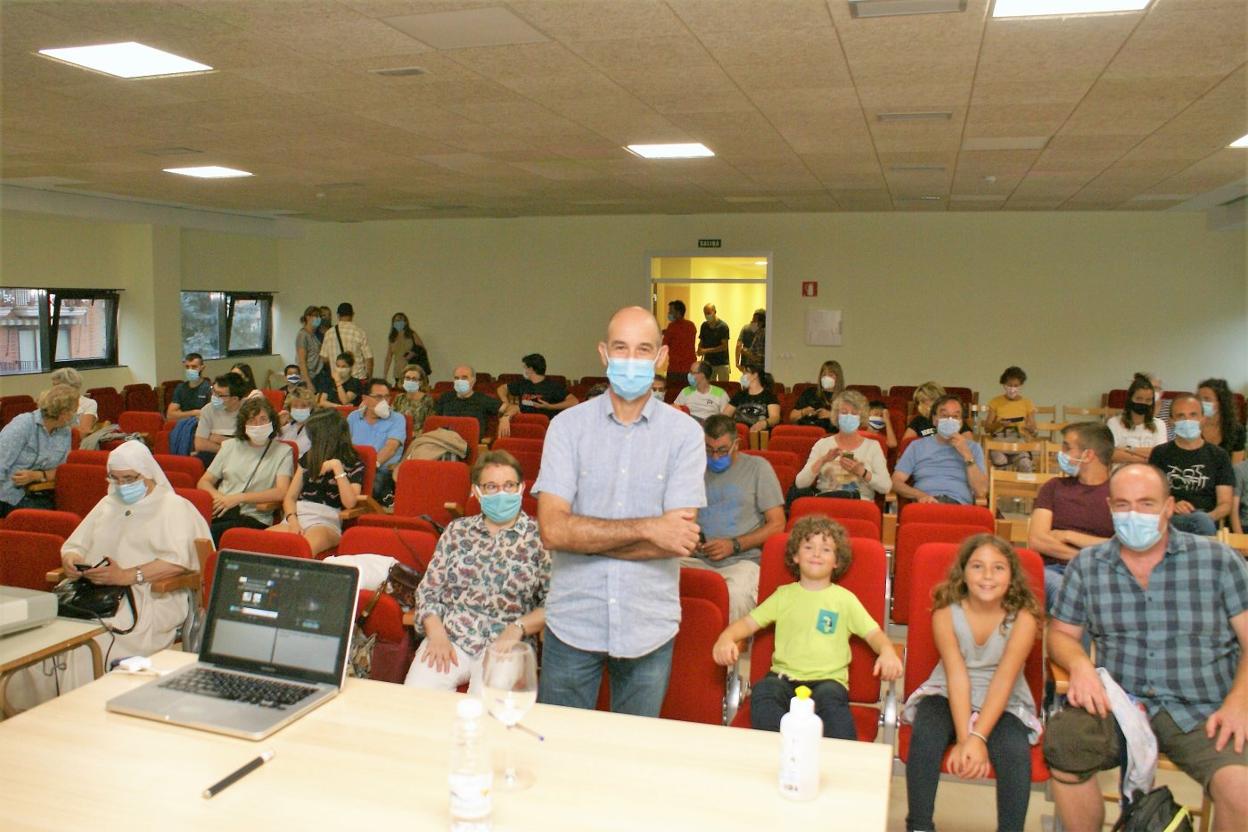 Víctor Lanchares, poco antes de comenzar su charla. 