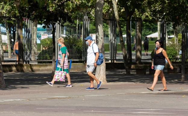 Salud pide a la población el «autorrastreo» para poder atajar mejor los brotes de COVID